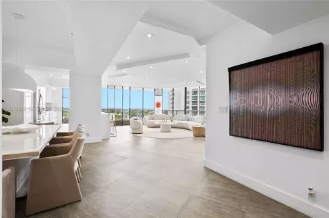 20281 E Country Club Dr #808, Aventura, FL 33180