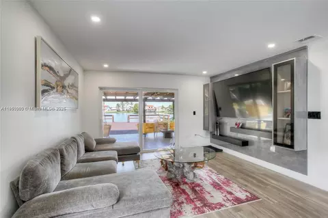 18515 NW 55th Ave, Miami Gardens, FL 33055