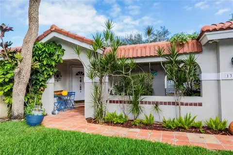 1327 Seagrape Cir, Weston, FL 33326
