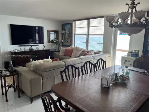 Undisclosed, Surfside, FL 33154 photo 23