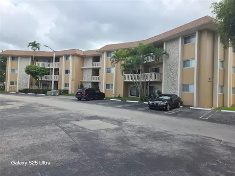 Undisclosed, Miami Lakes, FL 33014