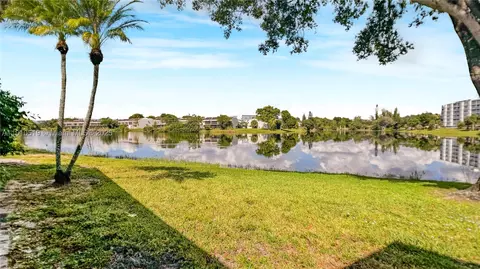 6405 W Oakland Park Blvd #2, Lauderhill, FL 33313