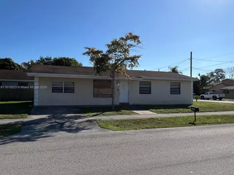 5191 SW 22nd St, West Park, FL 33023