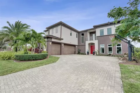 6804 N Stillwater Shores Dr, Davie, FL 33314