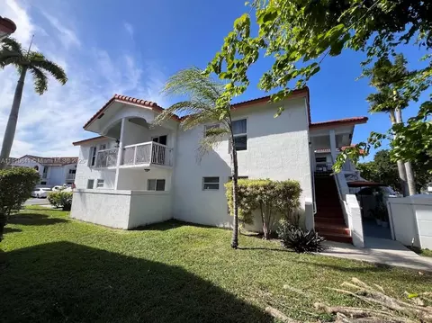 15355 SW 76th Ter #205, Miami, FL 33193