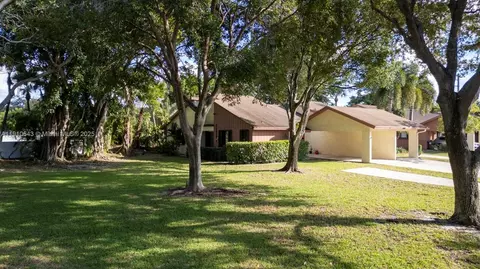 1858 Tamarind Ln, Coconut Creek, FL 33063
