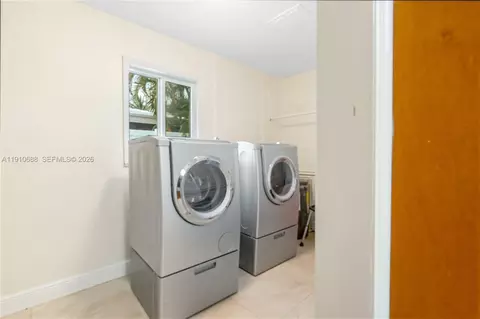 Other - 281 SE 3rd Ct, Pompano Beach, FL 33060 photo 6 of 7