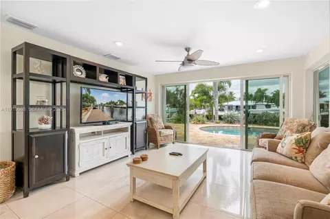 Other - 281 SE 3rd Ct, Pompano Beach, FL 33060 photo 2 of 7
