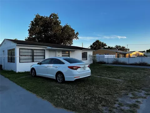 1609 S 25th Ave, Hollywood, FL 33020