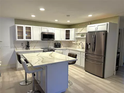 1860 NW 59th Ave, Sunrise, FL 33313
