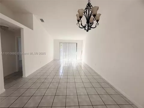 Undisclosed, Hialeah, FL 33015 photo 8