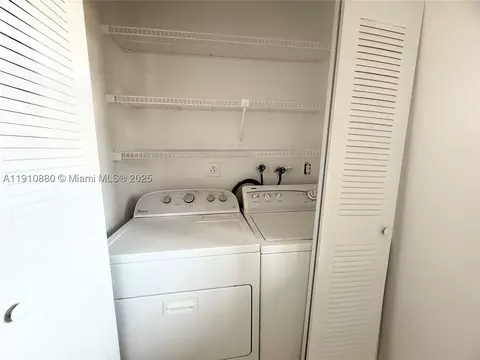 Undisclosed, Hialeah, FL 33015 photo 6