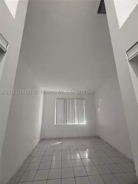 Undisclosed, Hialeah, FL 33015 photo 14