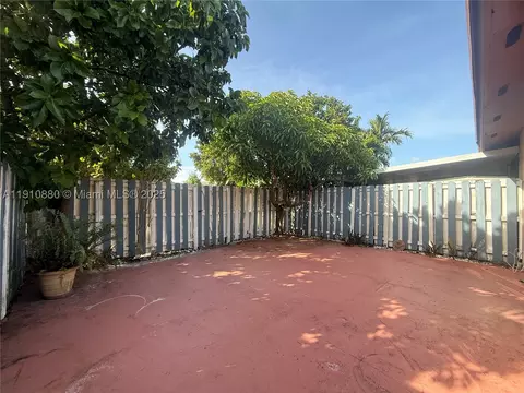 Undisclosed, Hialeah, FL 33015 photo 16