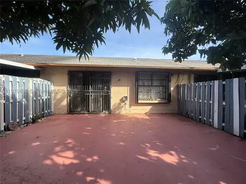 Undisclosed, Hialeah, FL 33015 photo 18