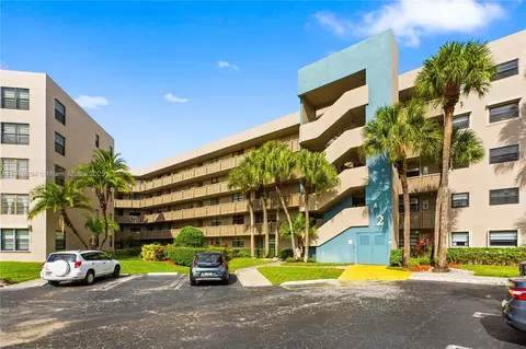 1000 Colony Point Cir #308, Pembroke Pines, FL 33026