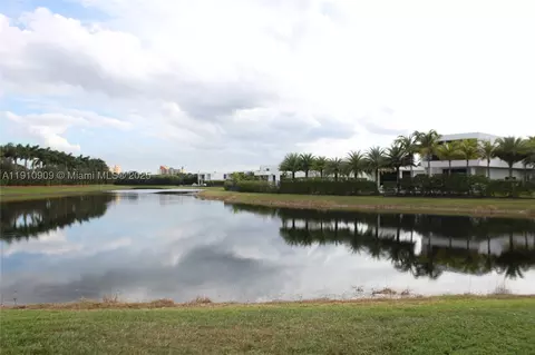 180 Riviera Cir #30-5, Weston, FL 33326
