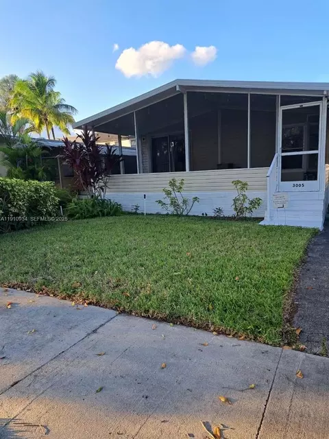 3005 SW 50th St, Fort Lauderdale, FL 33312