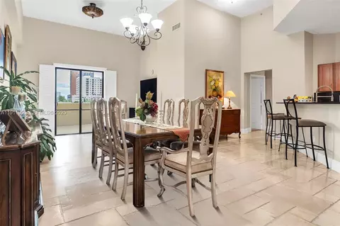 8390 SW 72nd Ave #320, Miami, FL 33143