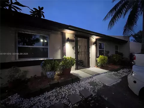 12215 SW 119th Ter, Miami, FL 33186