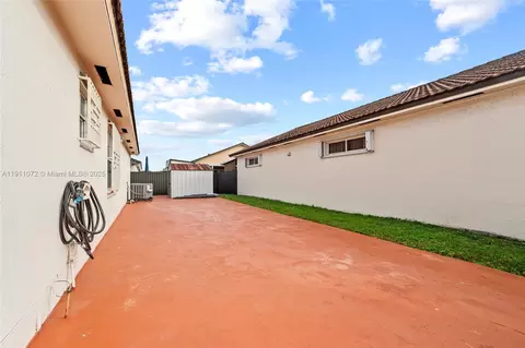 Exterior - 3289 W 76th St, Hialeah, FL 33018 photo 2 of 5