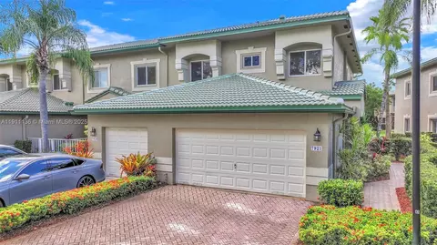 7921 Exeter Blvd E #202, Tamarac, FL 33321