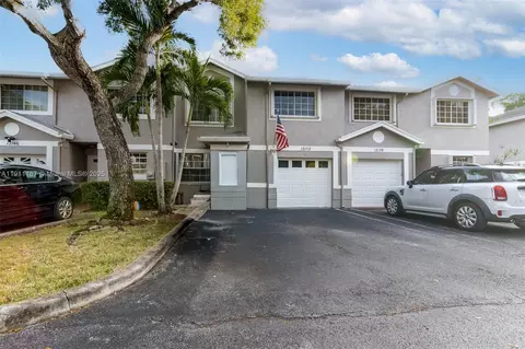 12152 SW 49th Ct, Cooper City, FL 33330