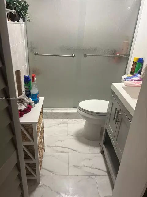 8420 NW 33rd Ave, Miami, FL 33147