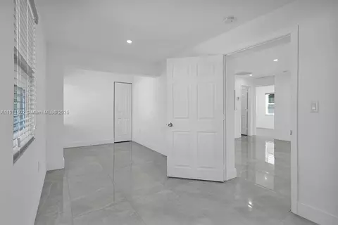 17961 NW 2nd Pl, Miami Gardens, FL 33169