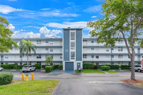 7640 NW 18th St #301, Margate, FL 33063