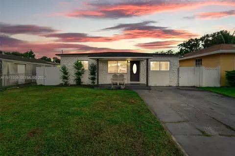 4530 SW 25th St, West Park, FL 33023