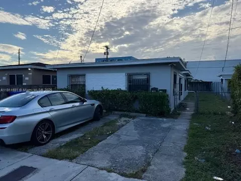 6920 NW 6th Ct, Miami, FL 33150