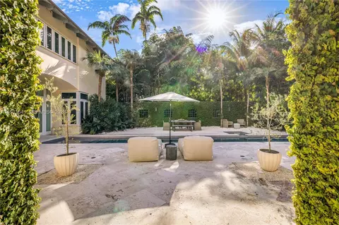 7370 Vistalmar St, Coral Gables, FL 33143