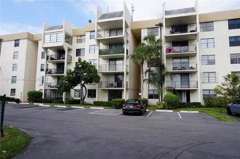 6195 Rock Island Rd #204, Tamarac, FL 33319