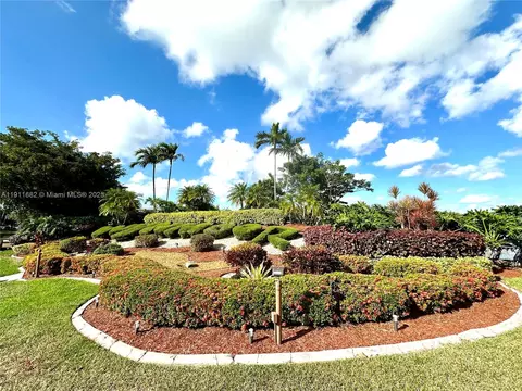 3102 Portofino Pt #M2, Coconut Creek, FL 33066