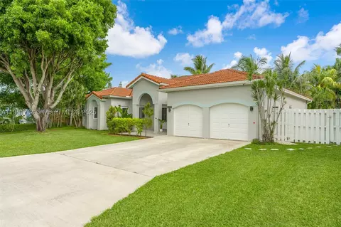 12743 SW 220th St, Miami, FL 33170