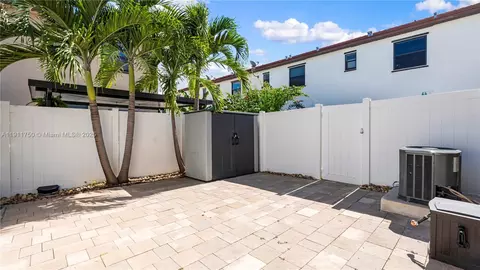 Exterior - 10547 W 34th Ct, Hialeah, FL 33018 photo 3 of 11