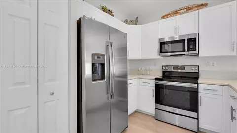 Kitchen - 10547 W 34th Ct, Hialeah, FL 33018 photo 1 of 1