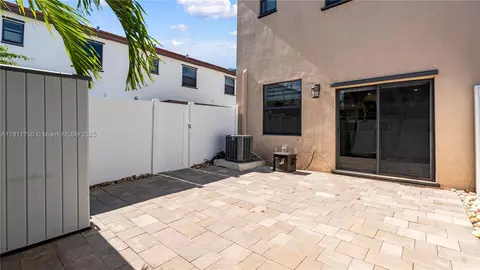 Exterior - 10547 W 34th Ct, Hialeah, FL 33018 photo 4 of 11