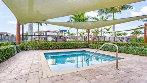 Exterior - 10547 W 34th Ct, Hialeah, FL 33018 photo 9 of 11