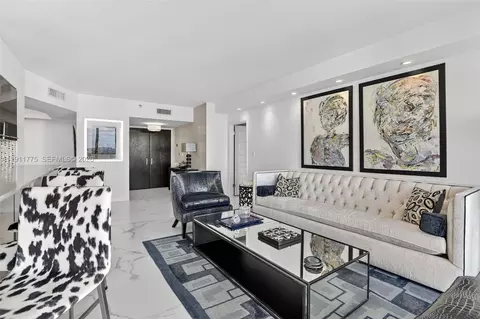20281 E Country Club Dr #1704, Aventura, FL 33180