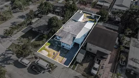 View/Area - 580 E 44th St, Hialeah, FL 33013 photo 7 of 9