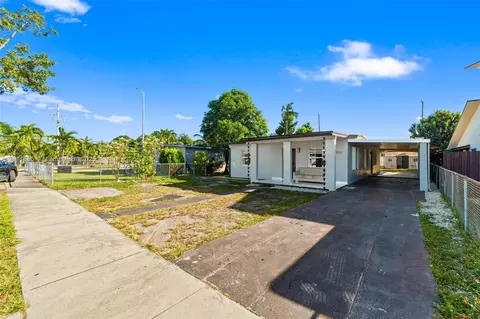 Other - 580 E 44th St, Hialeah, FL 33013 photo 2 of 11