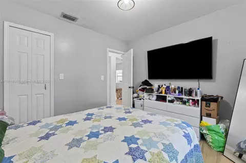 Bedroom - 580 E 44th St, Hialeah, FL 33013 photo 4 of 7