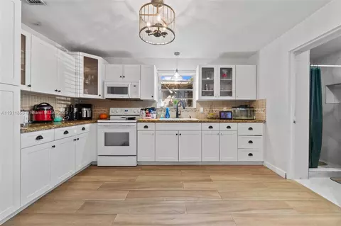 Kitchen - 580 E 44th St, Hialeah, FL 33013 photo 3 of 4