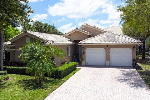 10989 NW 73rd Ter, Doral, FL 33178
