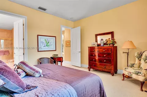 Bedroom - 550 Harbor Dr, Key Biscayne, FL 33149 photo 2 of 10