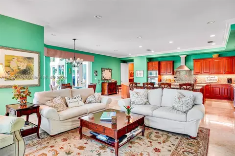 Living - 550 Harbor Dr, Key Biscayne, FL 33149 photo 7 of 7