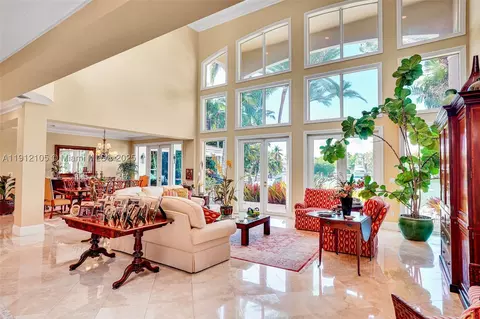 Living - 550 Harbor Dr, Key Biscayne, FL 33149 photo 1 of 7