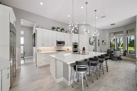 12065 N Kalmar Cir, Parkland, FL 33076